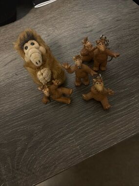 LF Brown ALF Plush with Matching Brown ALF Keychain Figures